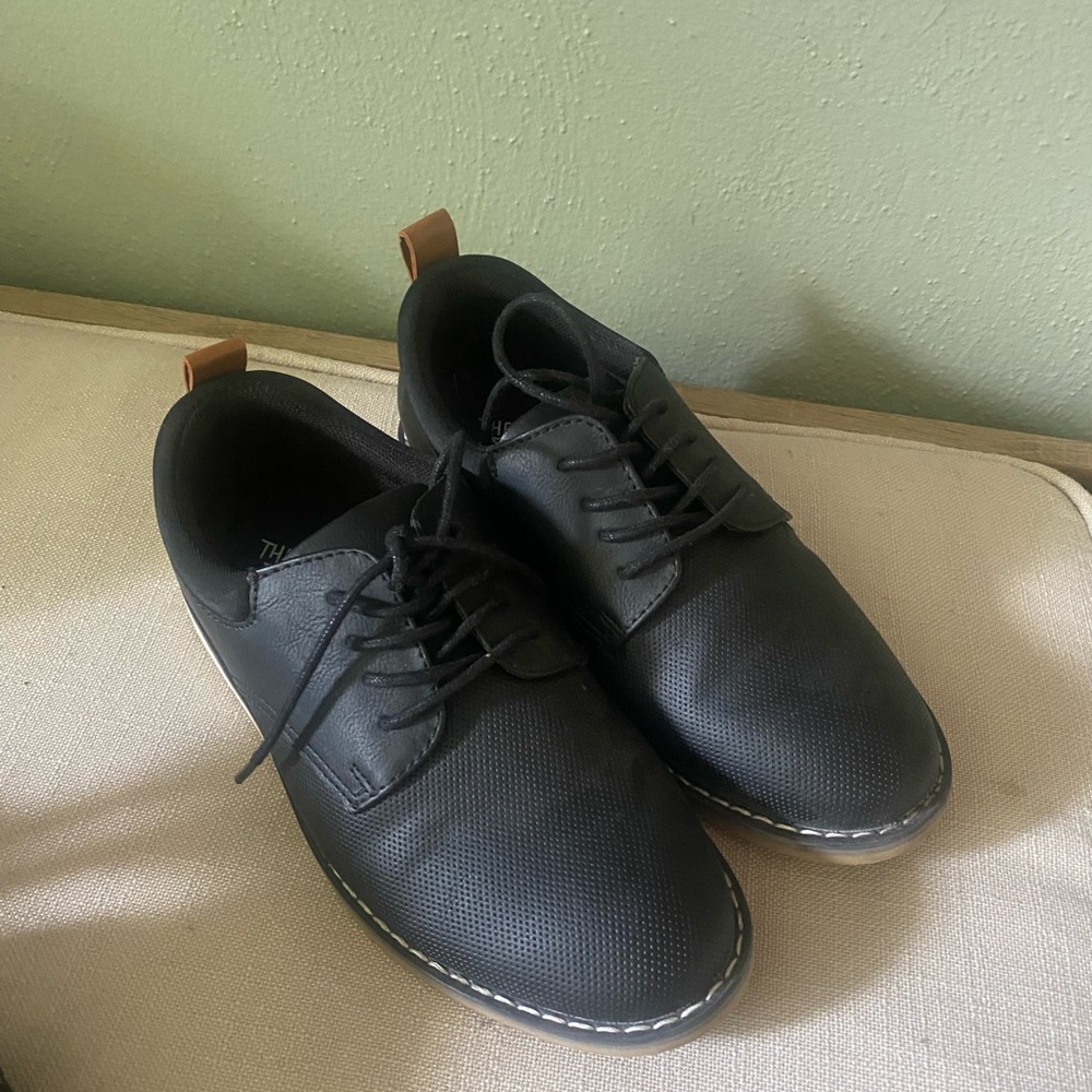 Boys black dress shoes